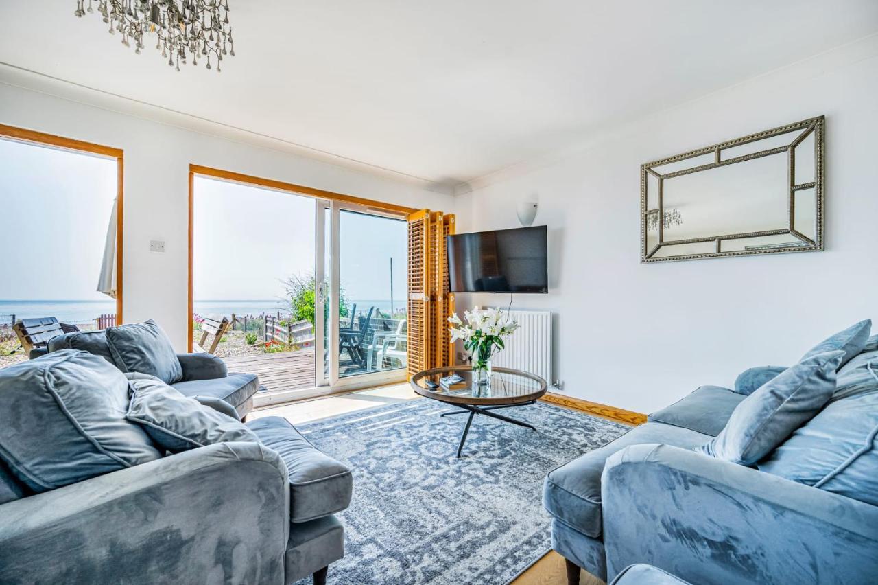 פבנסי Pebble Paradise Beachfront Family Getaway מראה חיצוני תמונה